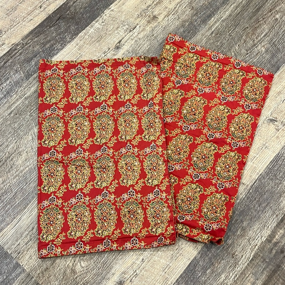 Pottery Barn Greta Red Paisey Bundle 2 Pillow Case Standard Cotton/ Linen